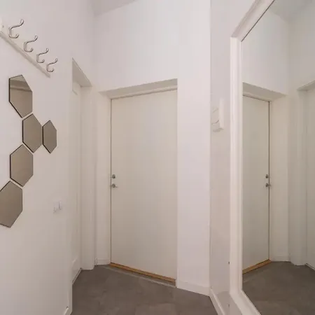 Valdemara Ielas Appartement
